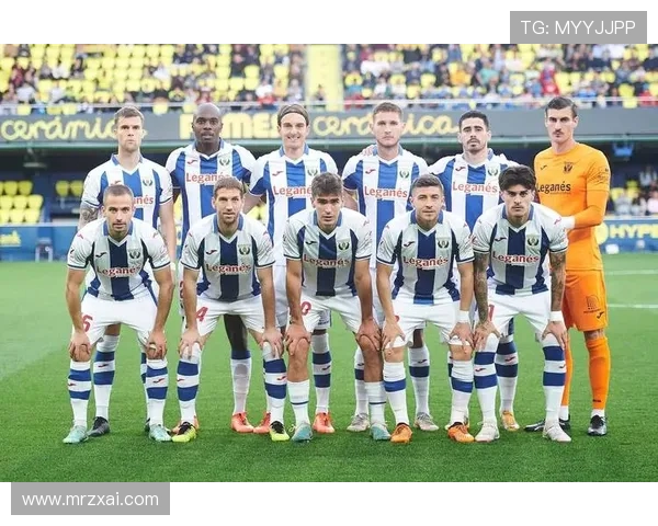 西甲联赛赛季最佳球员：西甲赛季最佳球员的评选与分析